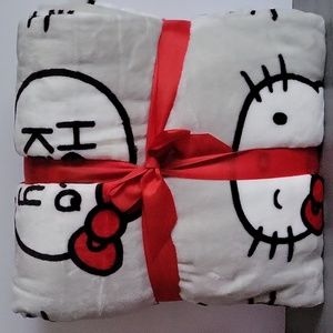 Hello Kitty Plush Blanket
